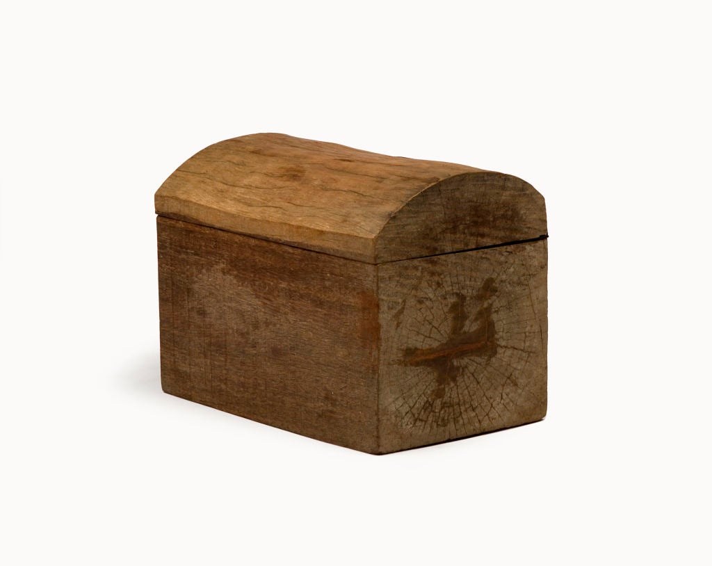 Lidded chest by Jose Zanine