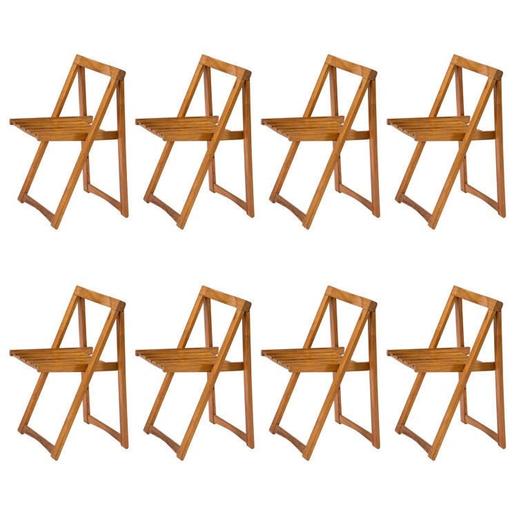 Set of 8 folding chairs