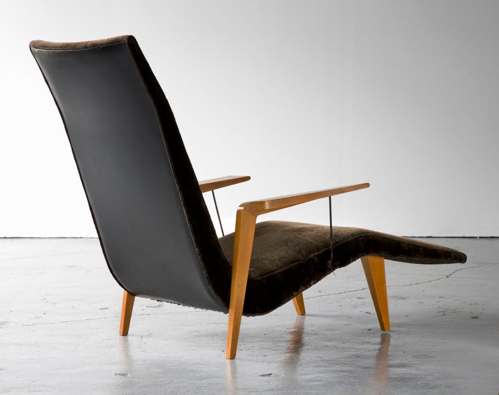 Brazilian Chaise lounge by Joaquim Tenreiro