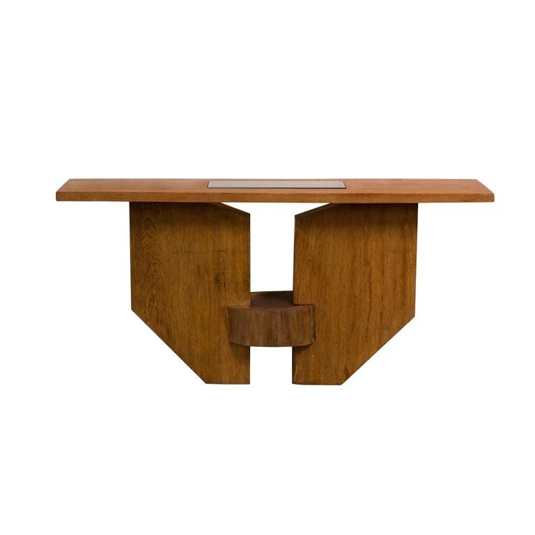 Console by Jose Zanine