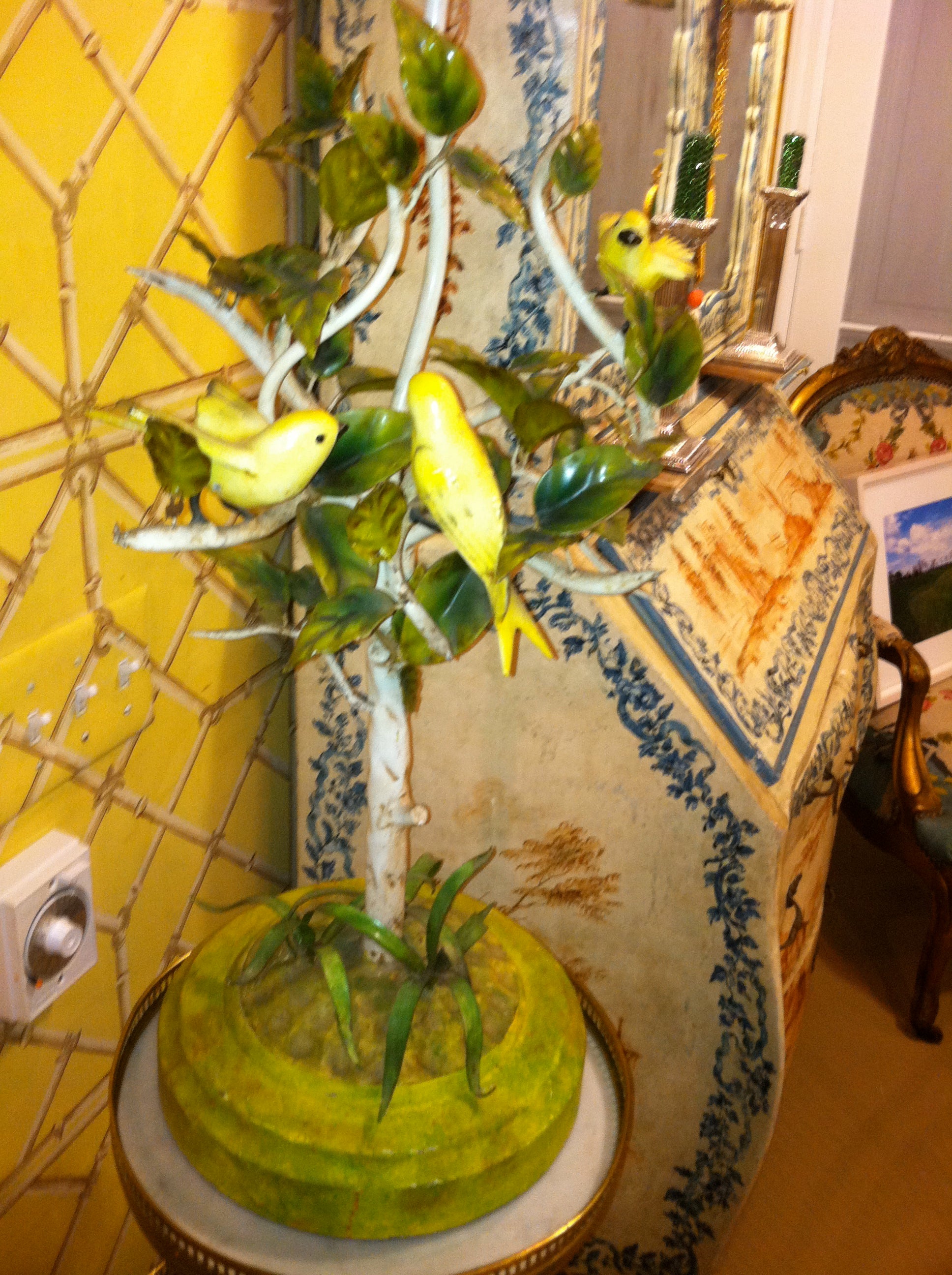 Italian Painted Tole Lamp of Birds in a Tree
