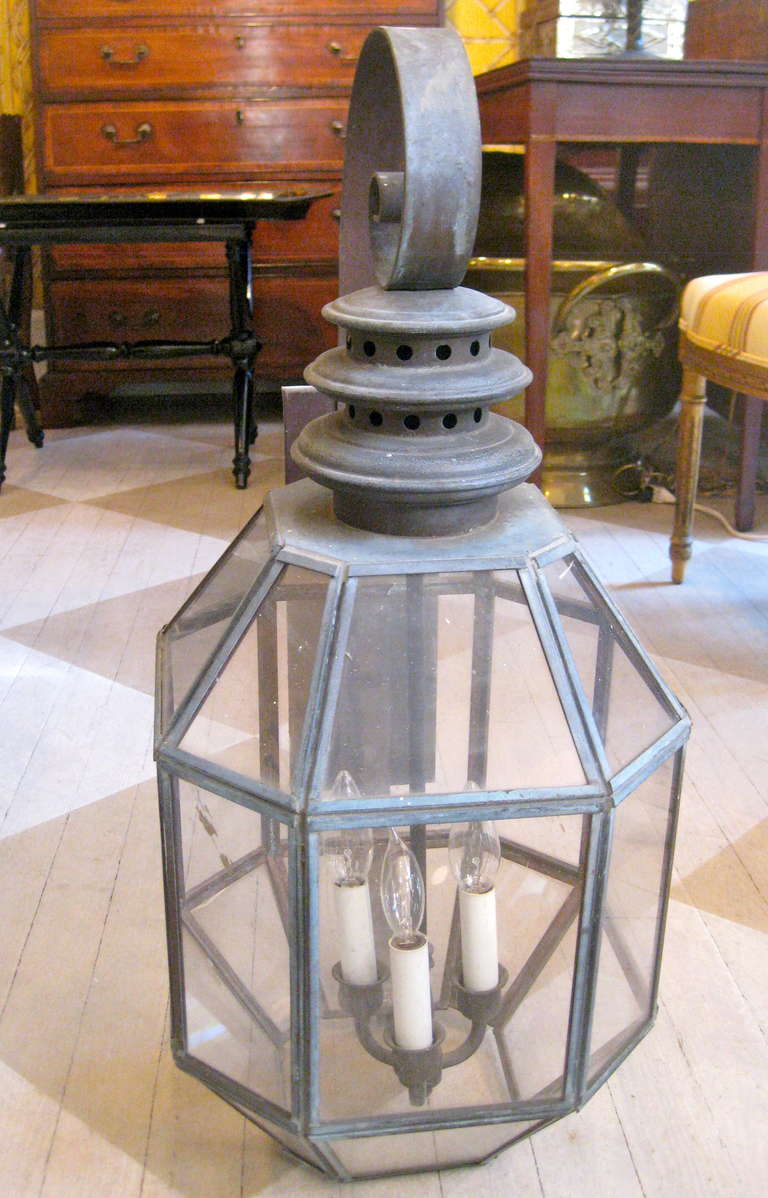 Regency Pair of American Tole Hanging Lanterns For Sale