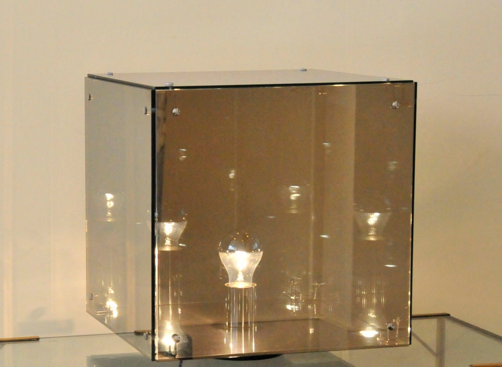 Prismar-Designer Studios ARDITI. <br />
Signed. Manufactured by Sormani Nucleo<br />
Lampada in cristallo Speculare.