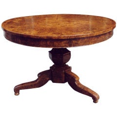 Outstandingly veneered Biedermeier table