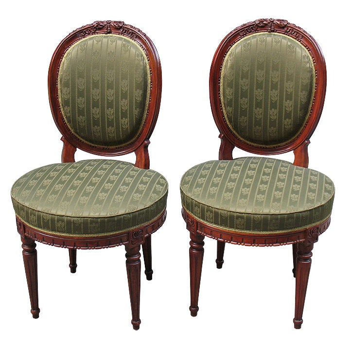 A Pair of Fine Louis XVI Side Chairs For Sale