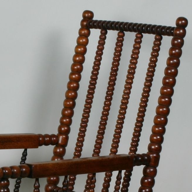Grained beech bobbin chair In Excellent Condition For Sale In London, GB