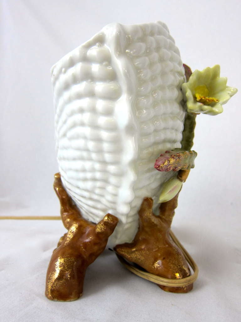 1890s Porcelain Gold Flecked Flowering Seaweed Coral White  Nautilus Shell  Lamp In Excellent Condition In San Francisco, CA