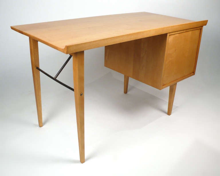 Mid-Century Modern Milo Baughman Student Desk in Solid Maple and Brass for Murray Furniture, 1950s