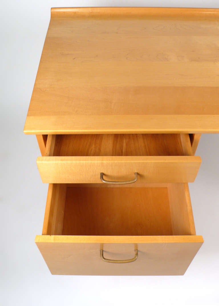 Mid-20th Century Milo Baughman Student Desk in Solid Maple and Brass for Murray Furniture, 1950s