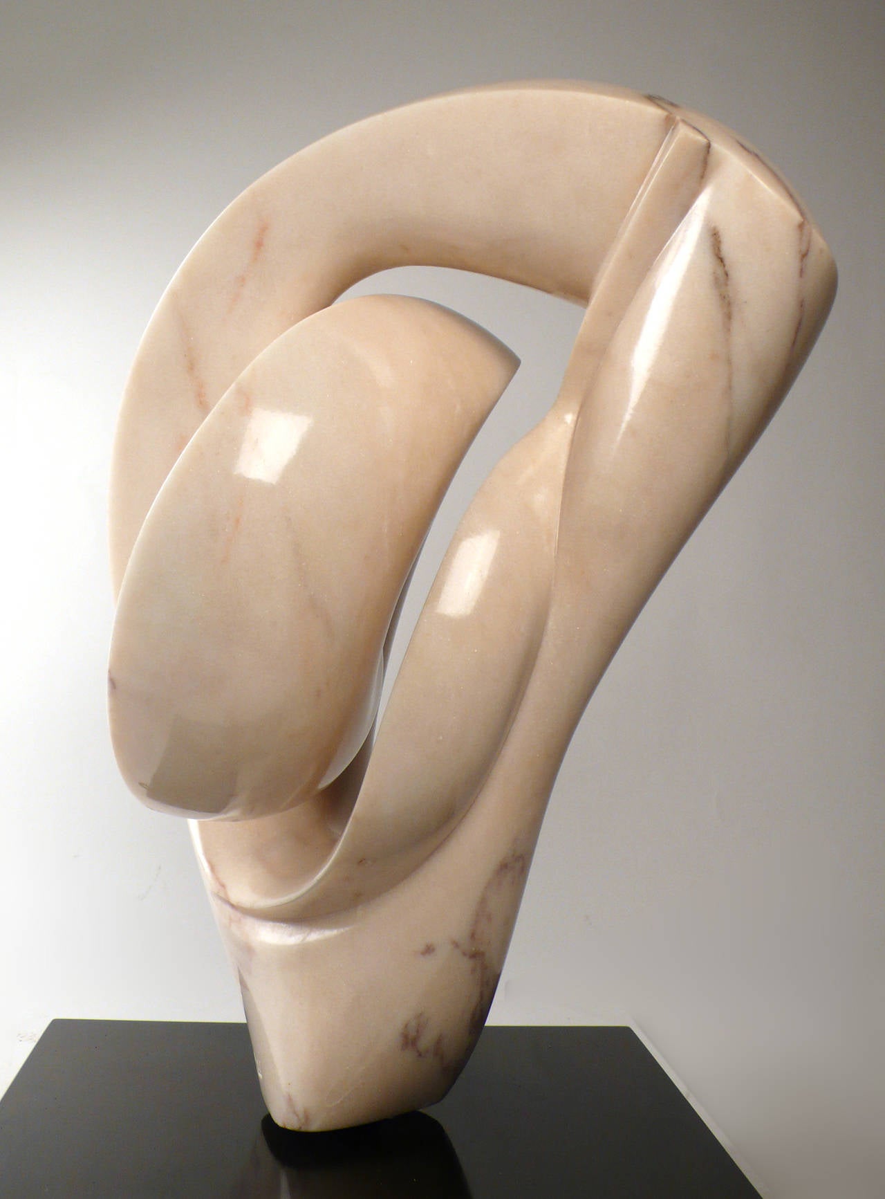 Lucidato Scultura astratta in marmo in vendita