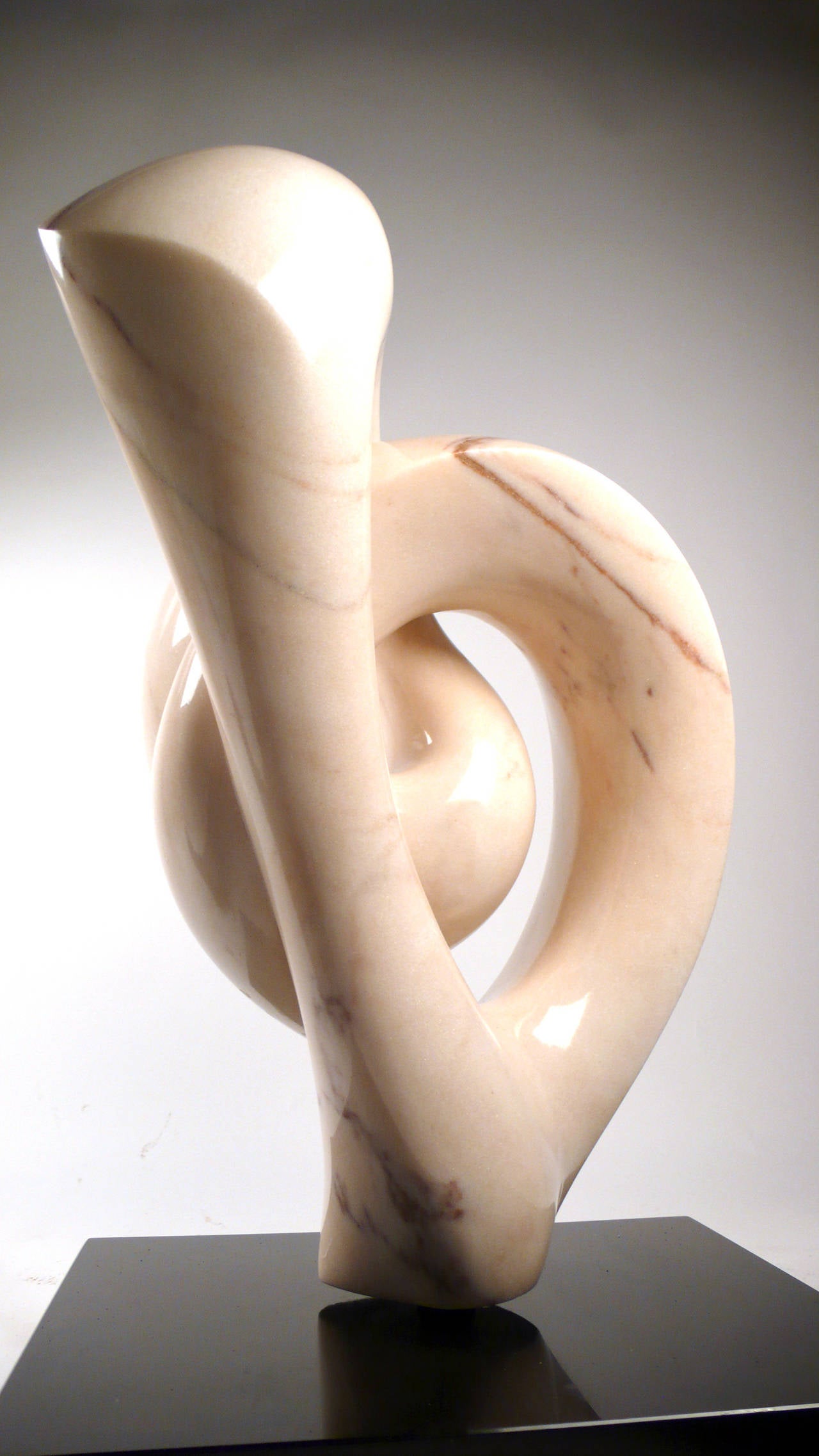 XX secolo Scultura astratta in marmo in vendita