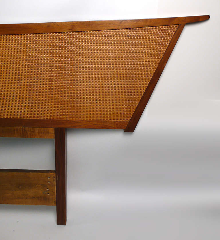 Monumental George Nakashima Headboard In Excellent Condition In Dallas, TX