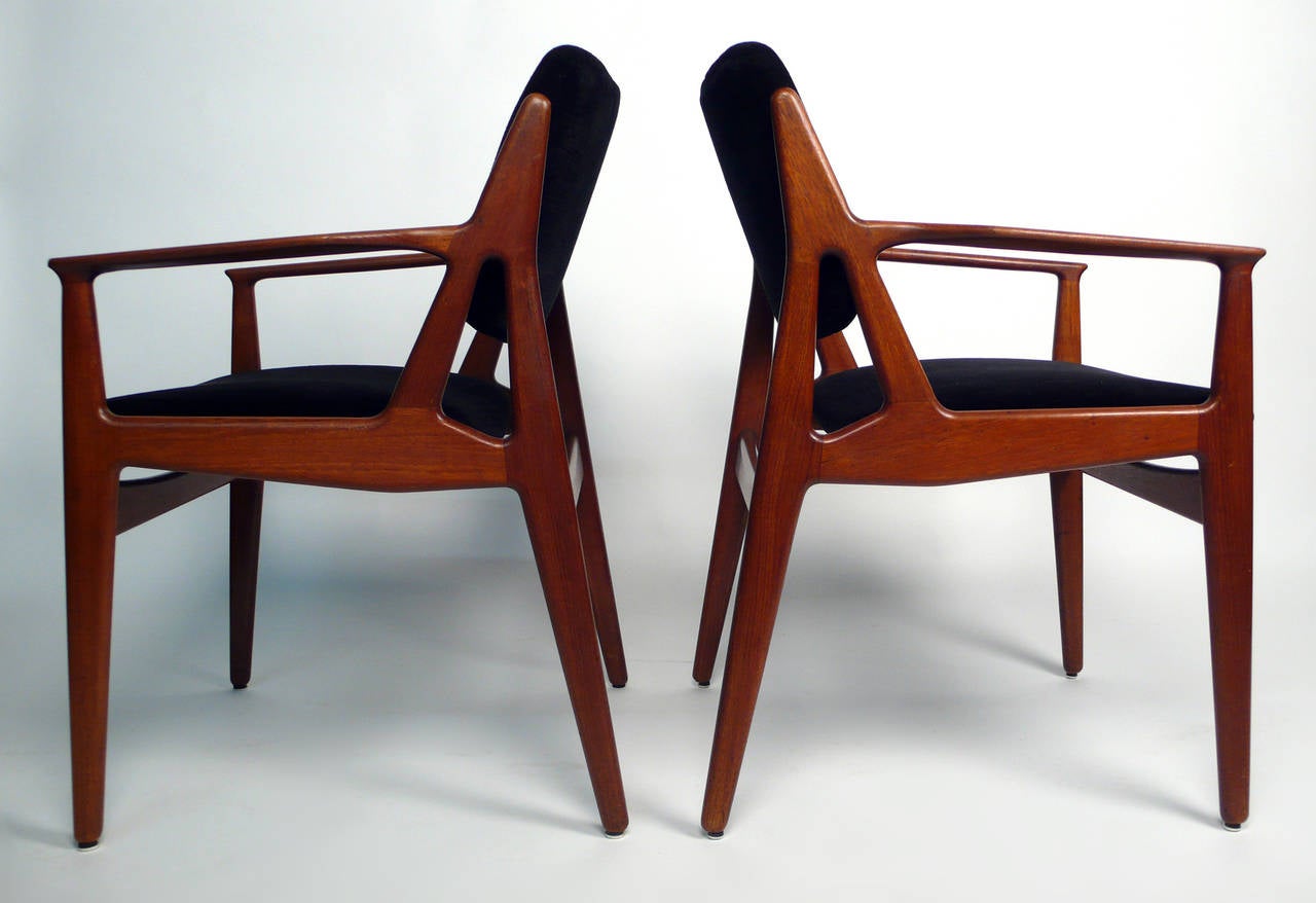 Set of Eight Arne Vodder Dining Chairs In Excellent Condition In Dallas, TX