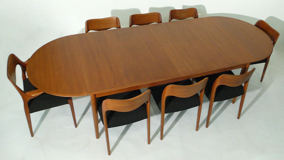 Arne Vodder Dining Table with 10 Niels Moller Chairs