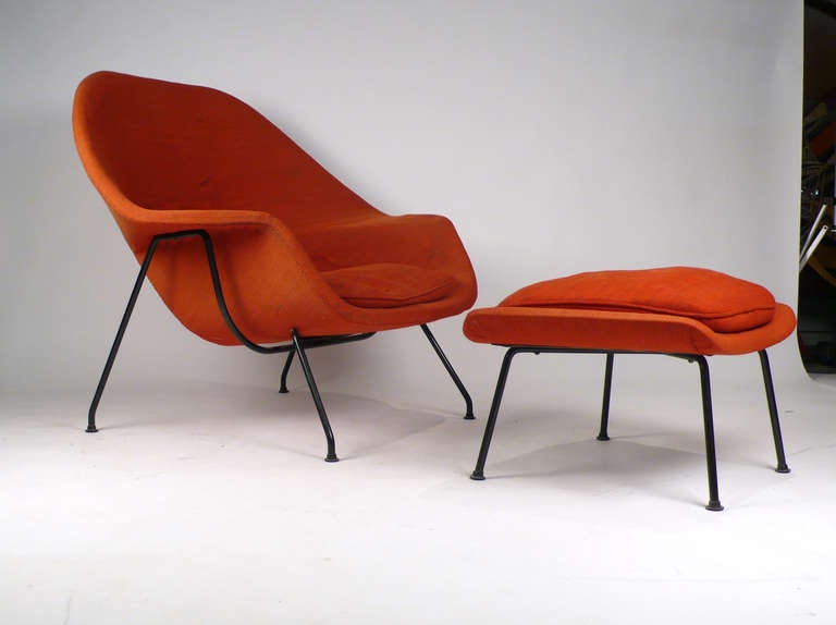 Knoll womb chair from the office of Charles Parisi who worked alongside Saarinen at Eero Saarinen and Associates for the duration of his career. Early example with original ottoman all glides intact.