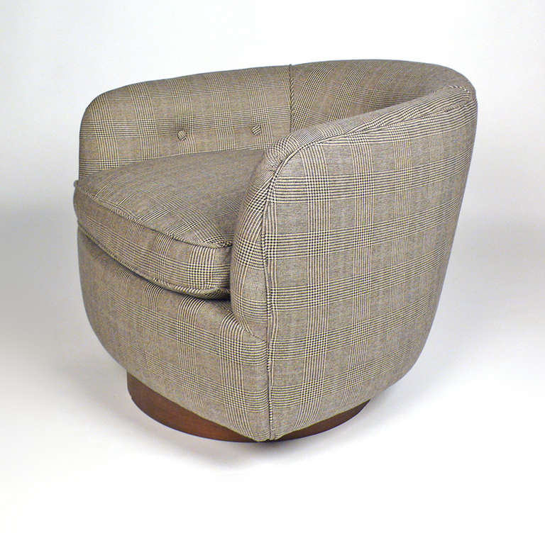 Milo Baughman Barrel Chair in Prince of Whales Textile 1