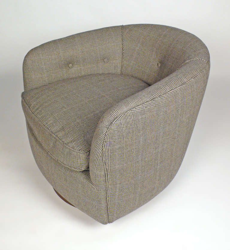 Milo Baughman Barrel Chair in Prince of Whales Textile 2
