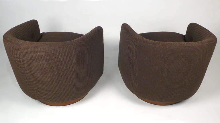 Pair of Milo Baughman Revolving Club Chairs 1