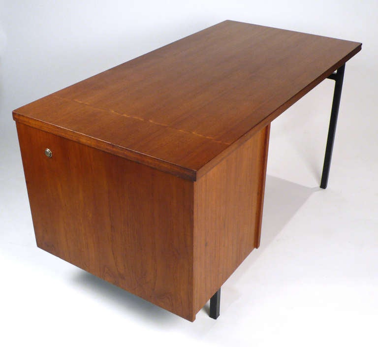 Three Drawer Danish Desk with Teak Wood Construction In Good Condition For Sale In Dallas, TX