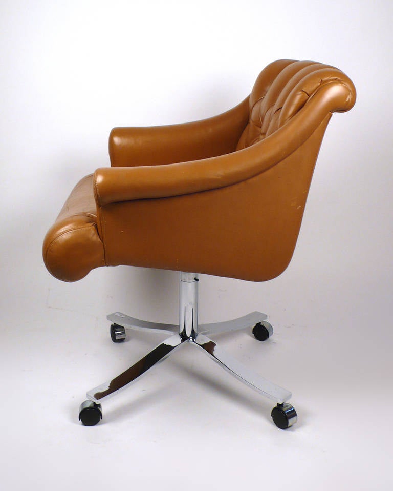 Zographos Deep Tufted Modernist Desk Chair In Good Condition In Dallas, TX