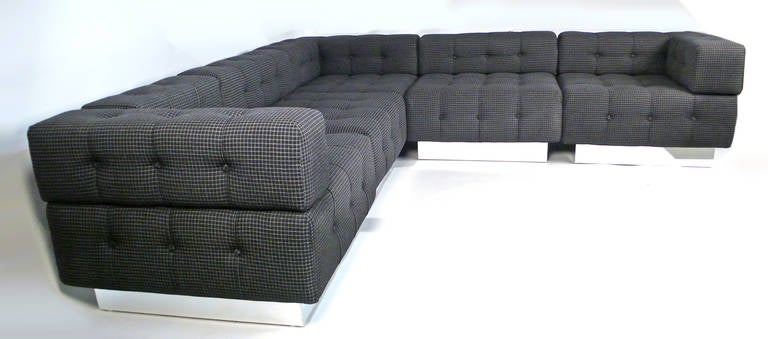 Cube sectional sofa designed by Harvey Probber. Measurements are per piece. Five sections comprised of, two straight, three corners. Seat height 15.5