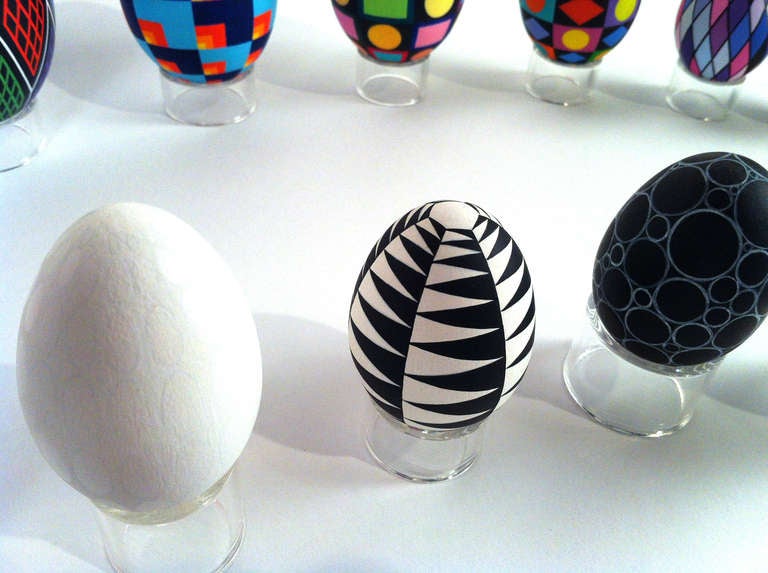 Collection of 31 Painted Eggs By Sibyl Edwards In Excellent Condition For Sale In Dallas, TX