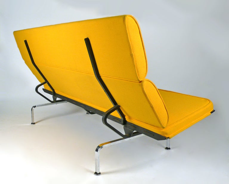 Mid-Century Modern Sofa Compact by Charles Eames for Herman Miller