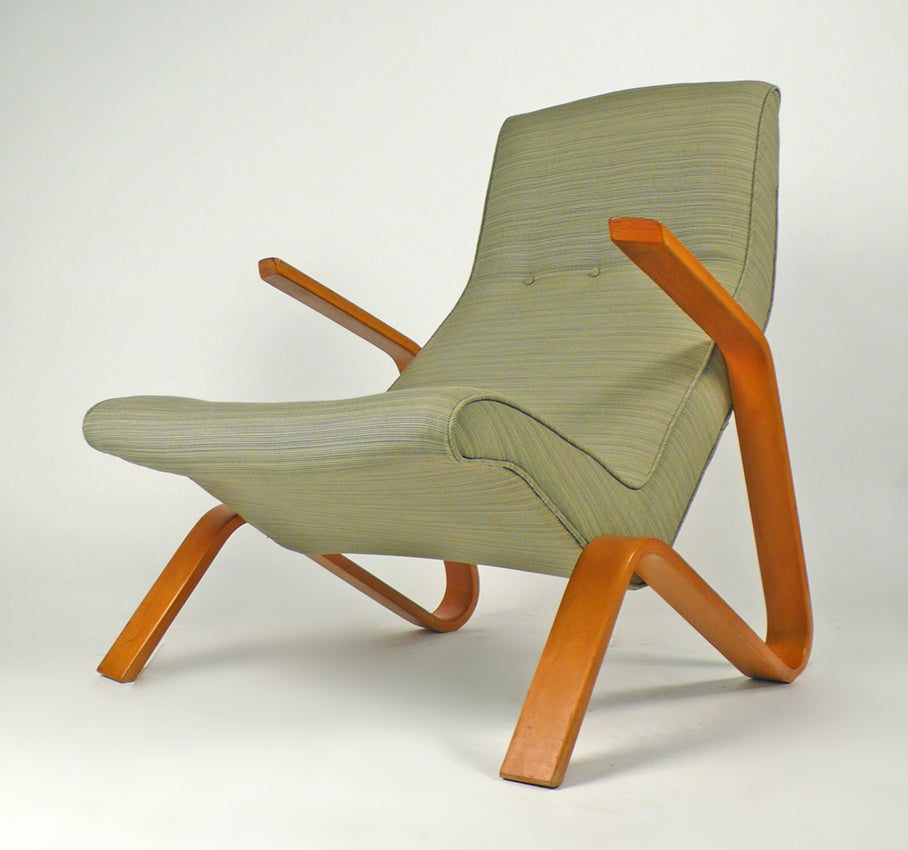 Grasshopper lounge chair designed by Eero Saarinen for Knoll Associates 1946-1965.