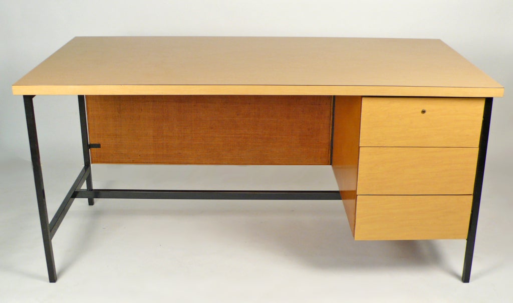 Mid-Century Modern Beautiful Early Florence Knoll Desk and Return for Knoll International