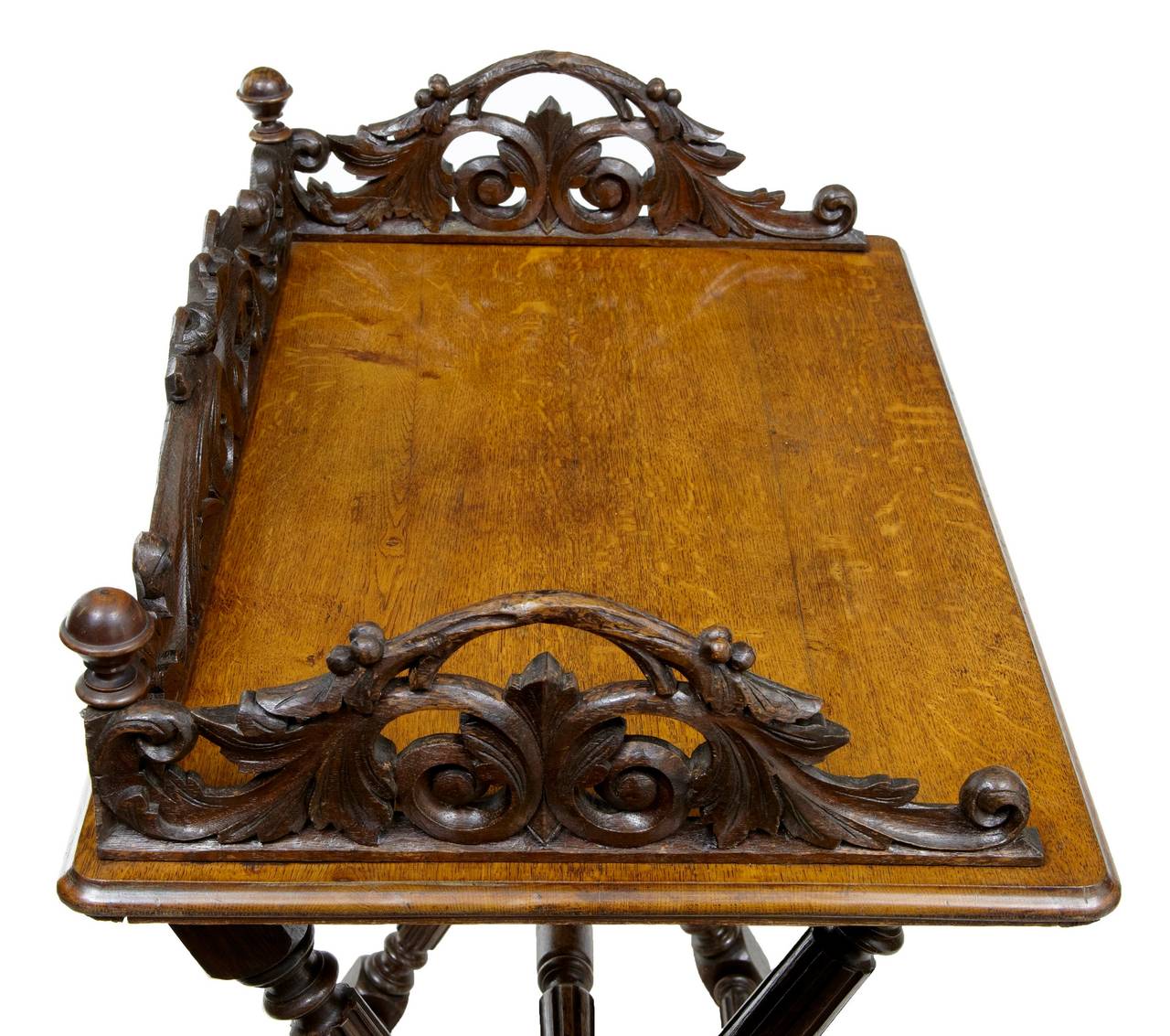 19th Century Victorian Carved Oak Butlers Tray on Stand In Good Condition In Debenham, Suffolk