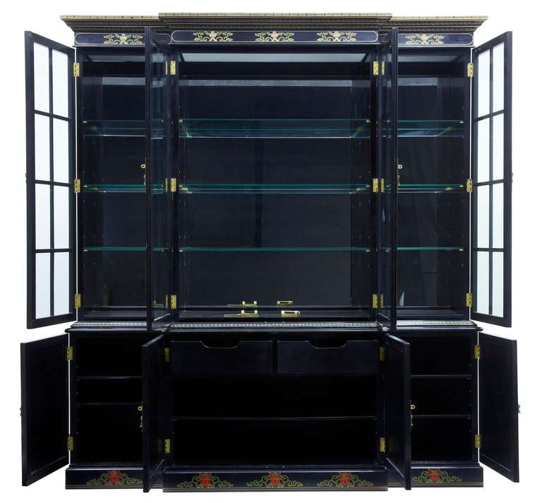 20th Century Chinese Black Laquer Hardstone Breakfront Bookcase In Excellent Condition In Debenham, Suffolk