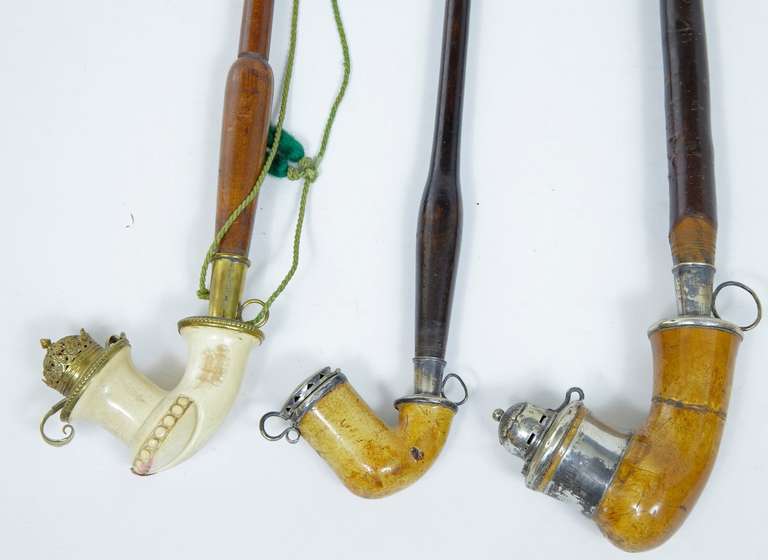 19th Century Mahogany Decorative Pipe Rack with Meerschaum Pipes 1