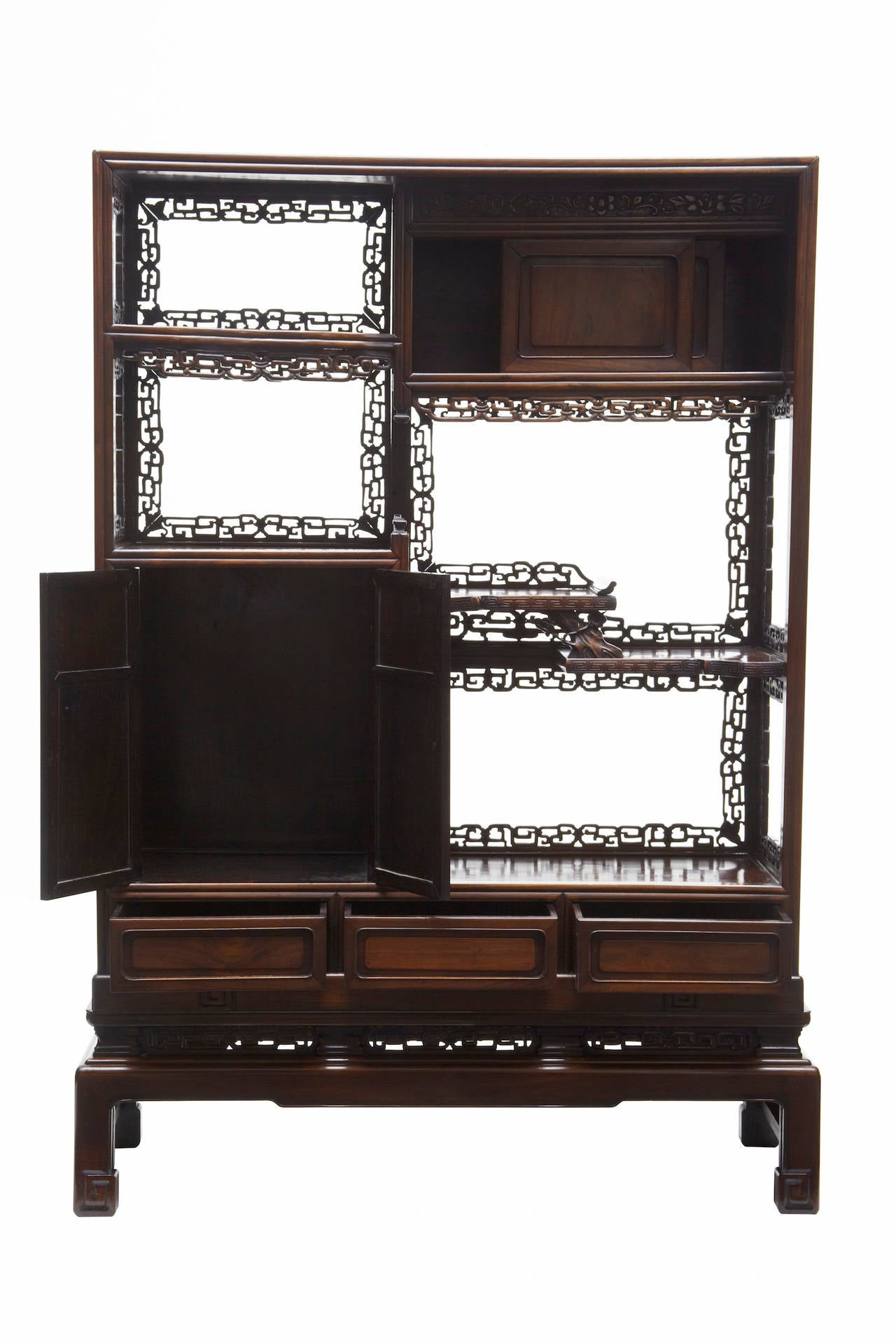 Late 19th Century Chinese Carved Huanghuali Display Cabinet In Good Condition In Debenham, Suffolk