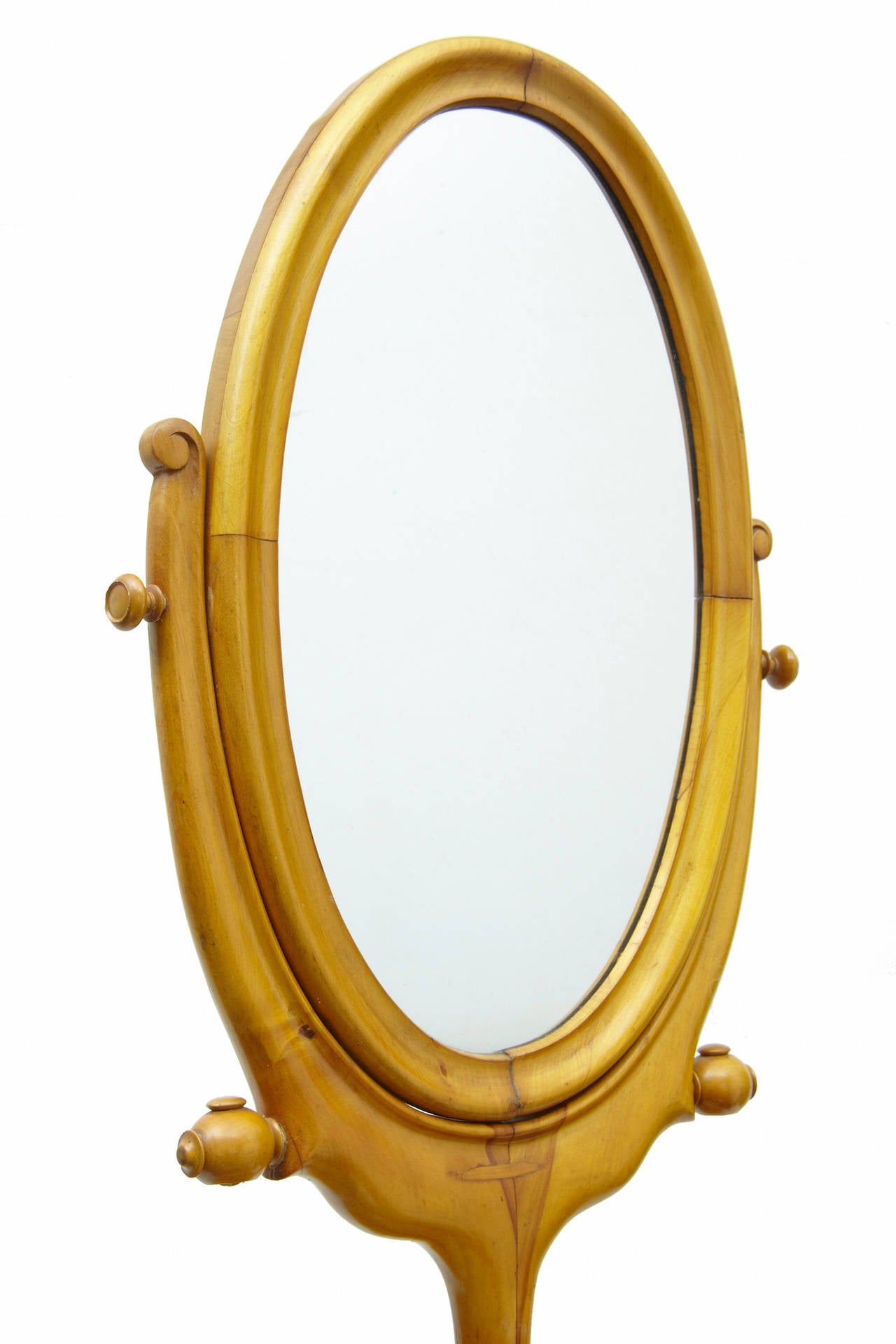 19th century birch gentleman's shaving mirror stand

Tilting mirror standing on circular tabletop with drawer, further turned base terminating on tripod legs.

circa 1880.

Measures: Height 64