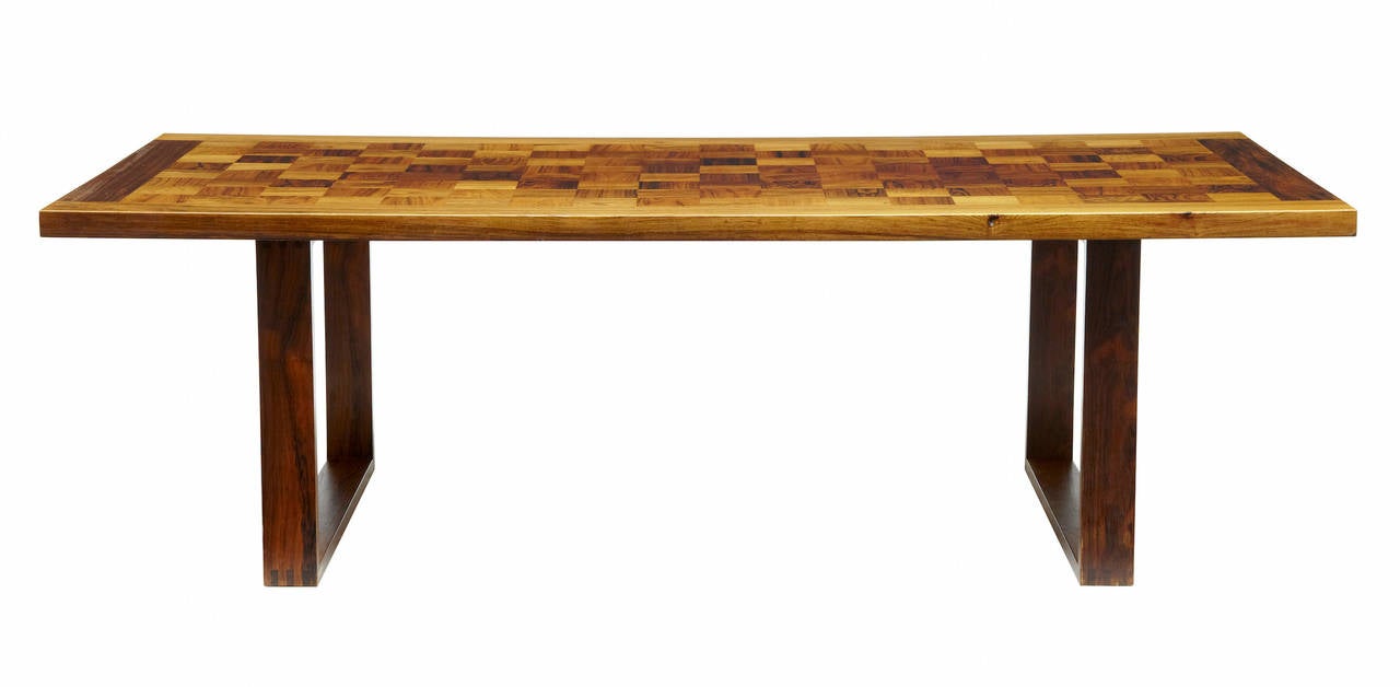 Danish rosewood coffee table, circa 1970 

Beautiful parquet effect on the top. 

Ready for everyday use

Measures: Height 19 1/2