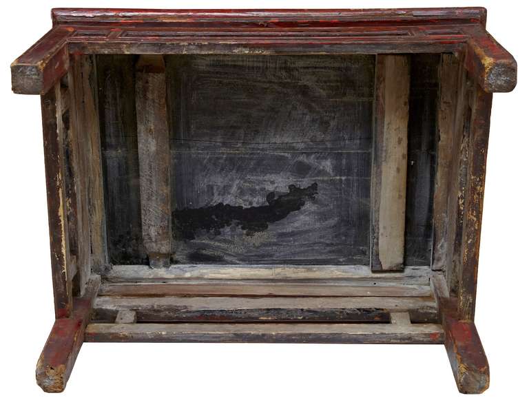 19th Century Chinese Painted Low Occasional Table In Fair Condition In Debenham, Suffolk