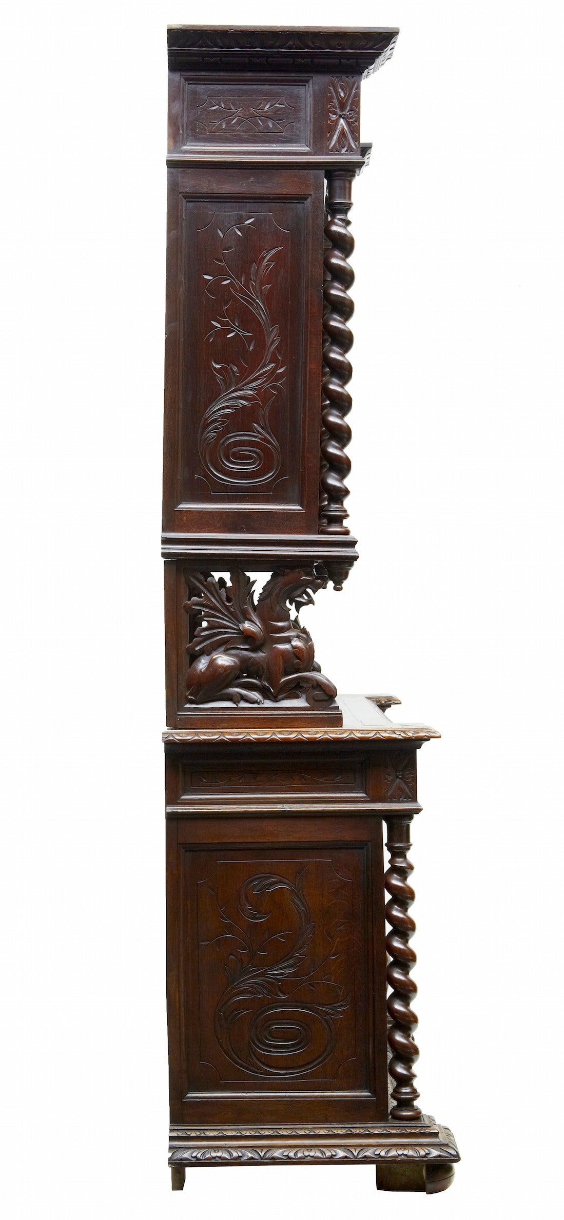 19th Century Profusely Carved Oak Flemish Hunt Dresser Buffet In Good Condition In Debenham, Suffolk