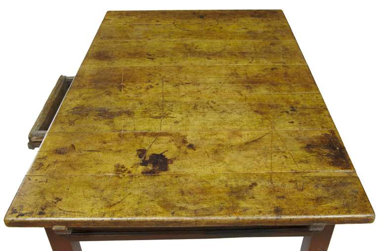 19th Century Rustic Swedish Walnut and Painted Kitchen Table In Good Condition In Debenham, Suffolk