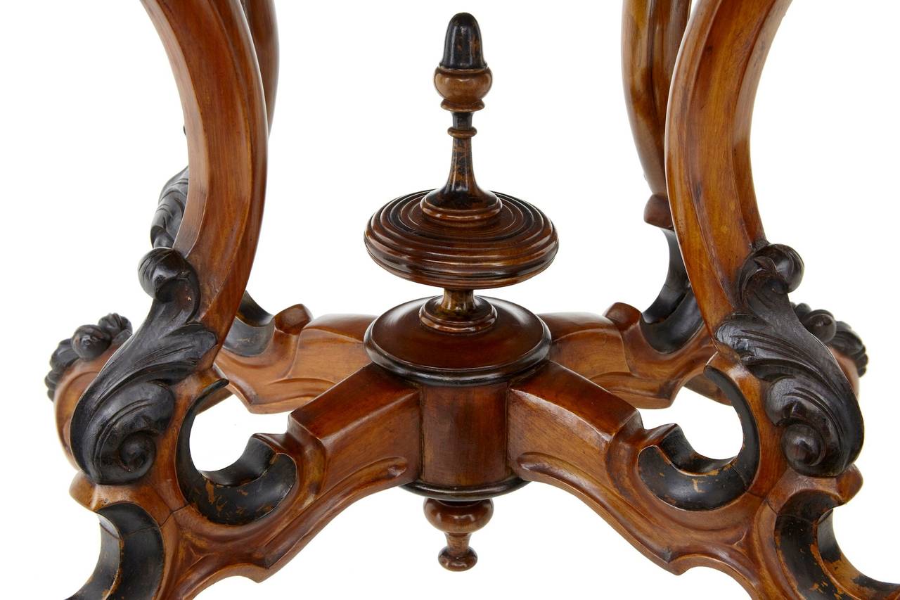 19th Century High Victorian Inlaid Walnut Center Table In Good Condition In Debenham, Suffolk