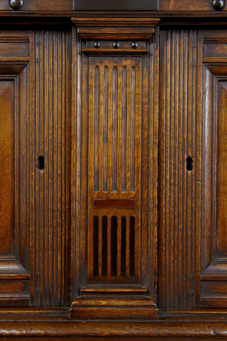 17th Century Flemish Carved Oak Cupboard In Excellent Condition In Debenham, Suffolk