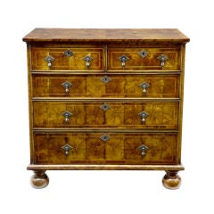 19TH CENTURY OYSTER WOOD CHEST OF DRAWERS ON BUN FEET