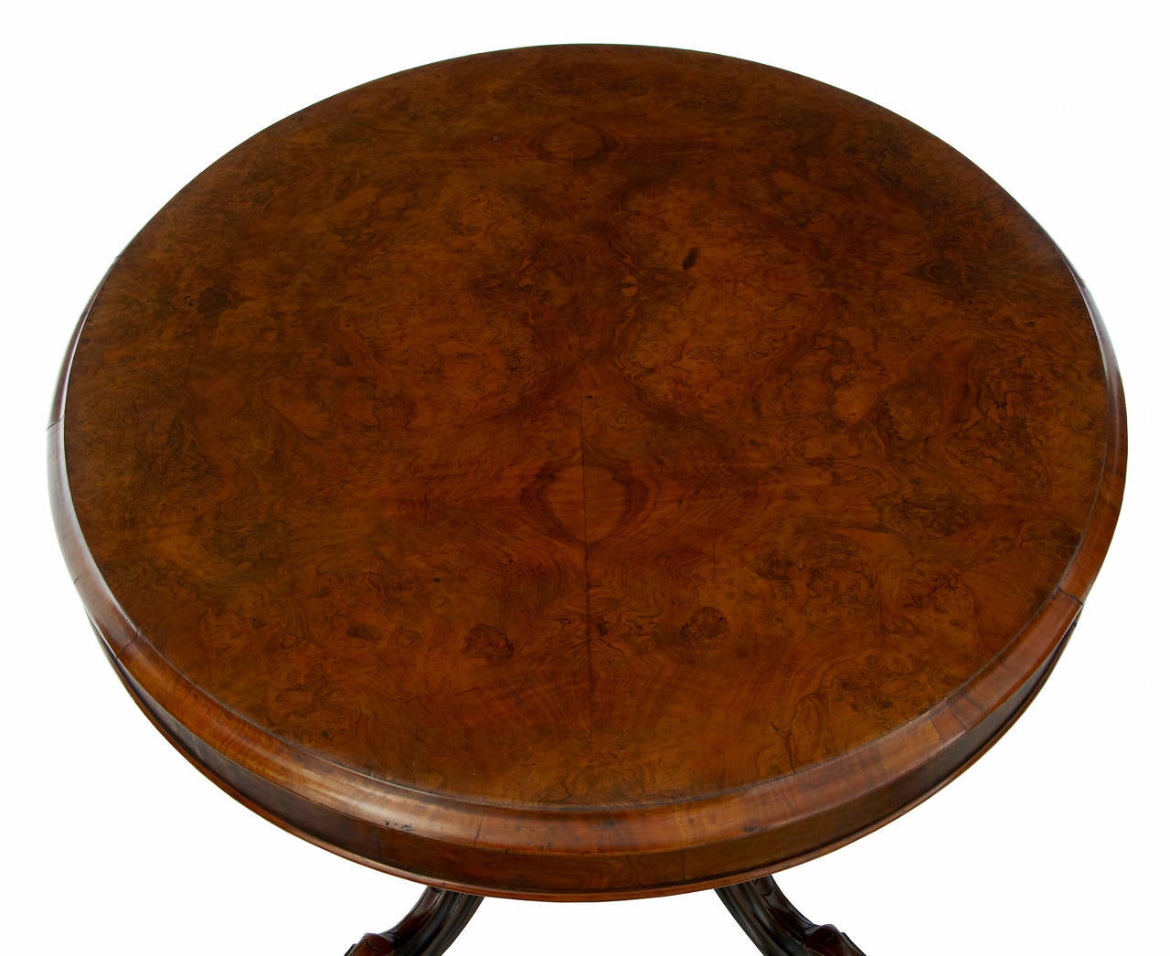 Great Britain (UK) 19th Century Carved Walnut Oval Tilt-Top Occasional Table