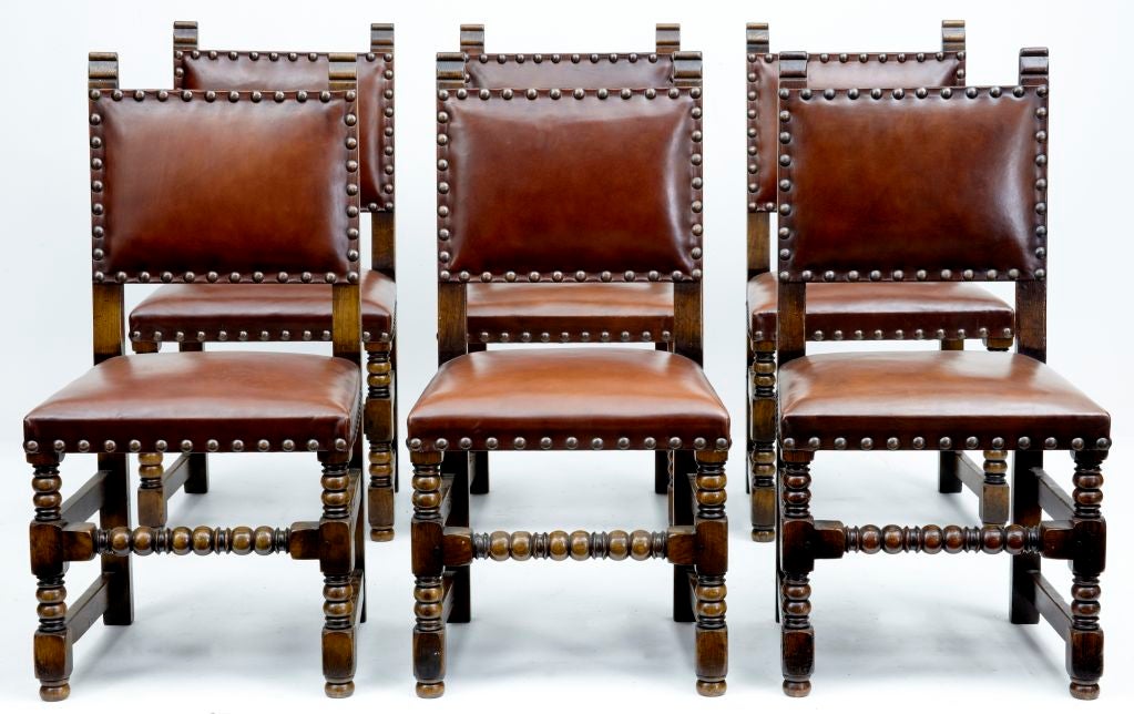 Set Of 8 Cromwellian Oak Leather Dining Chairs