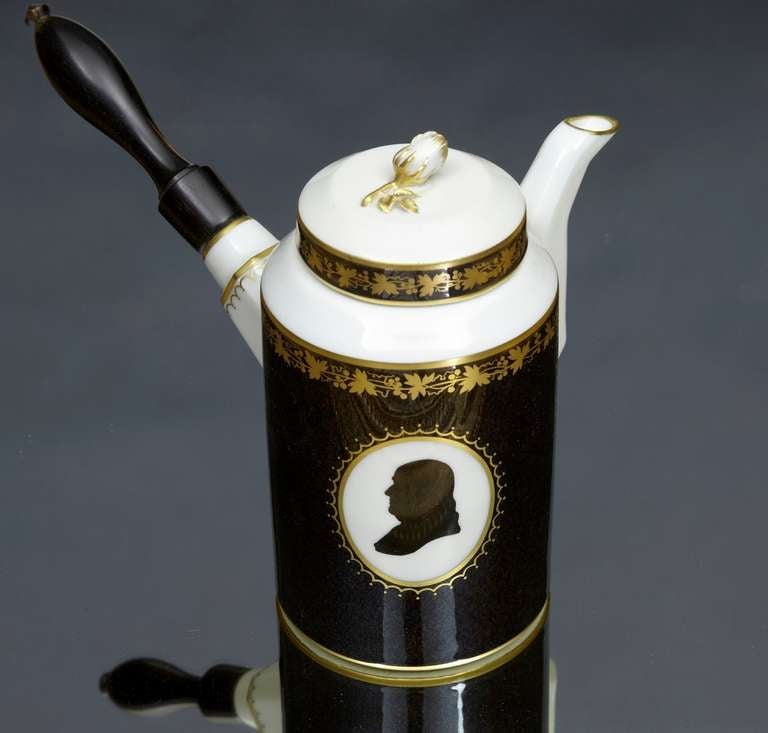 Colonial Coffee Service by Royal Copenhagen Porcelain In Excellent Condition In Debenham, Suffolk