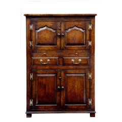 Oak Drinks Cabinet With 4 Doors 2 Drawers