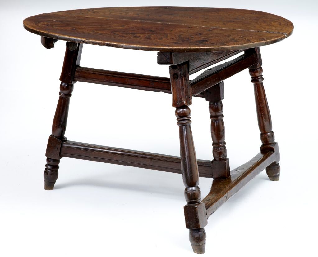 A Rare 18th Century Antique Oak And Elm Coaching Table