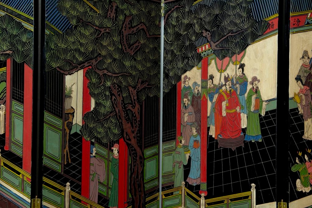 1920's Chinese Lacquer 8 Fold Screen In Excellent Condition In Debenham, Suffolk
