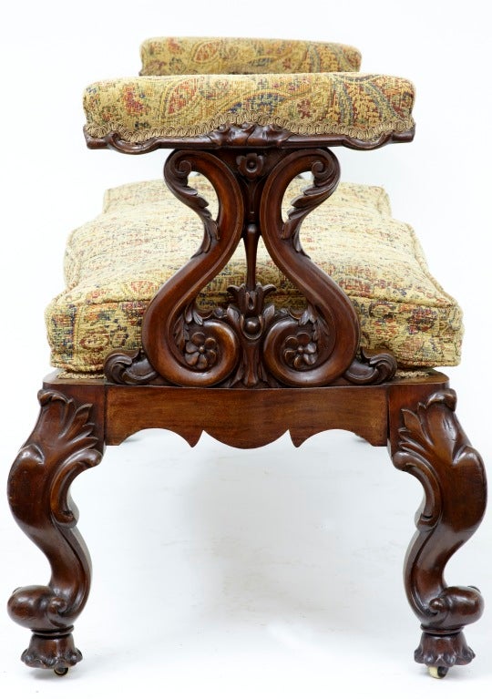 19TH CENTURY MAHOGANY ANTIQUE CARVED WINDOW SEAT SOFA

BEAUTIFULLY CARVED

CIRCA 1850

SEAT HEIGHT: 18 1/2