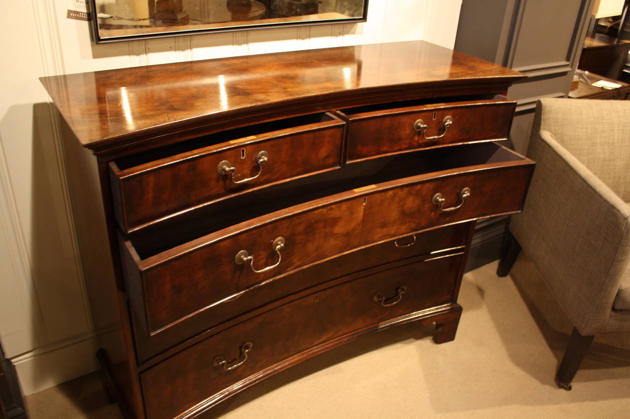 Chatsworth Concave Chest in Faded Mahogany In Excellent Condition In Atlanta, GA