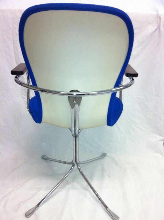 6 mid century modern ion chairs by Gideon Kramer In Excellent Condition For Sale In Canaan, CT